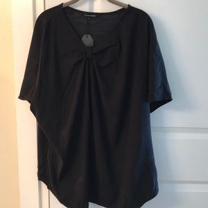 Universal Standard top NWT. Size L/22. Knot detail